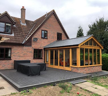 Oak Framed Garden Room with Outdoor Kitchen